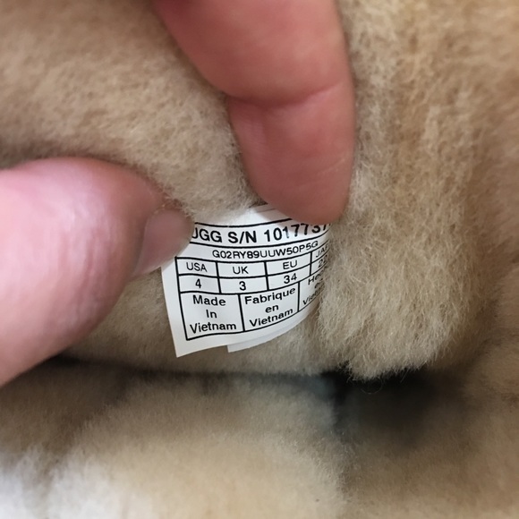 *PRICE FIRM* Ugg Pala Boots, Chestnut - Picture 6 of 7